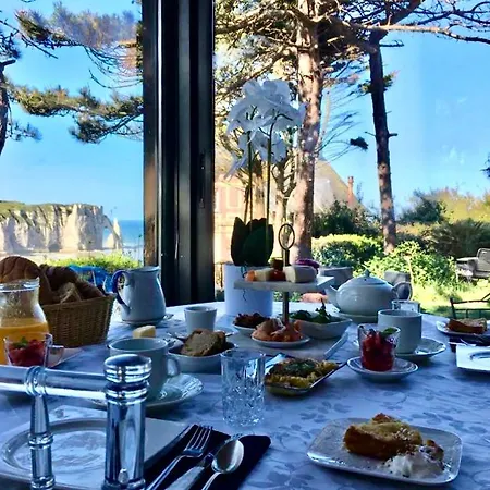 Chante Brise Bed & Breakfast